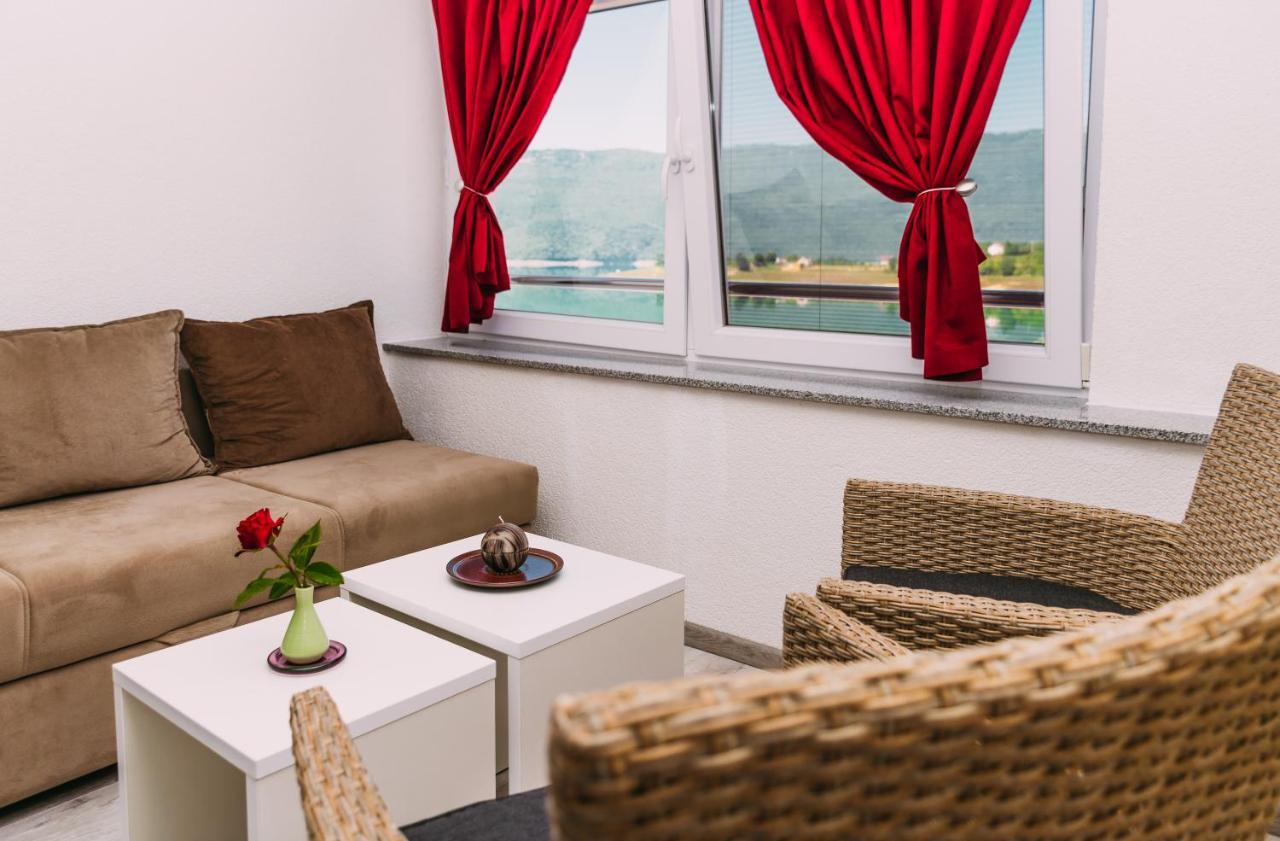 Apartmani Markesic Ramsko Jezero Prozor Екстериор снимка
